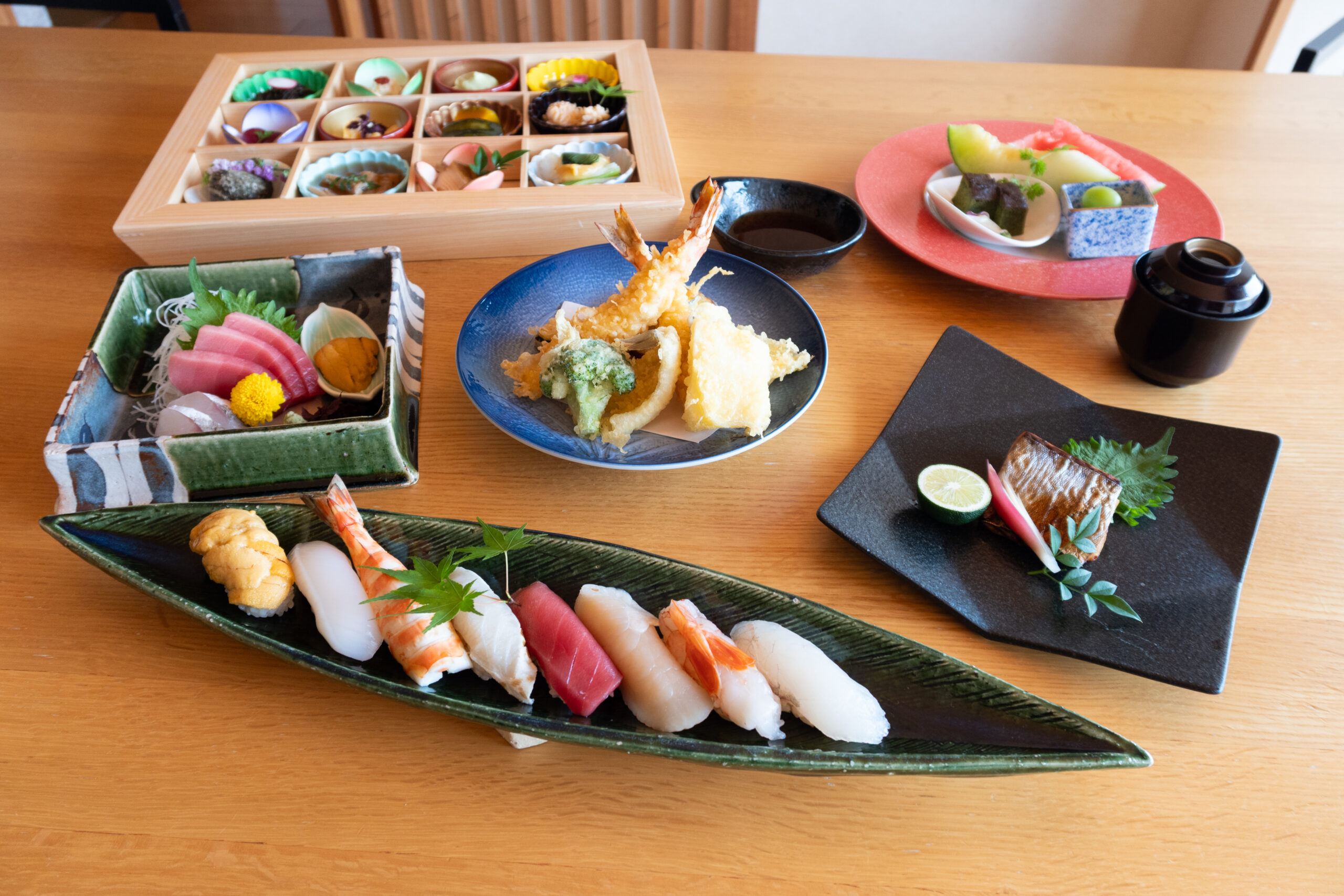ランチ営業のご案内